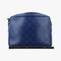Outdoor Messenger PM cobalt Taiga Leather x Monogram Canvas M30242 FO3179アウトドアメッセンジャーPM コバルト タイガ レザー×モノグラム キャンバス M30242 FO3179