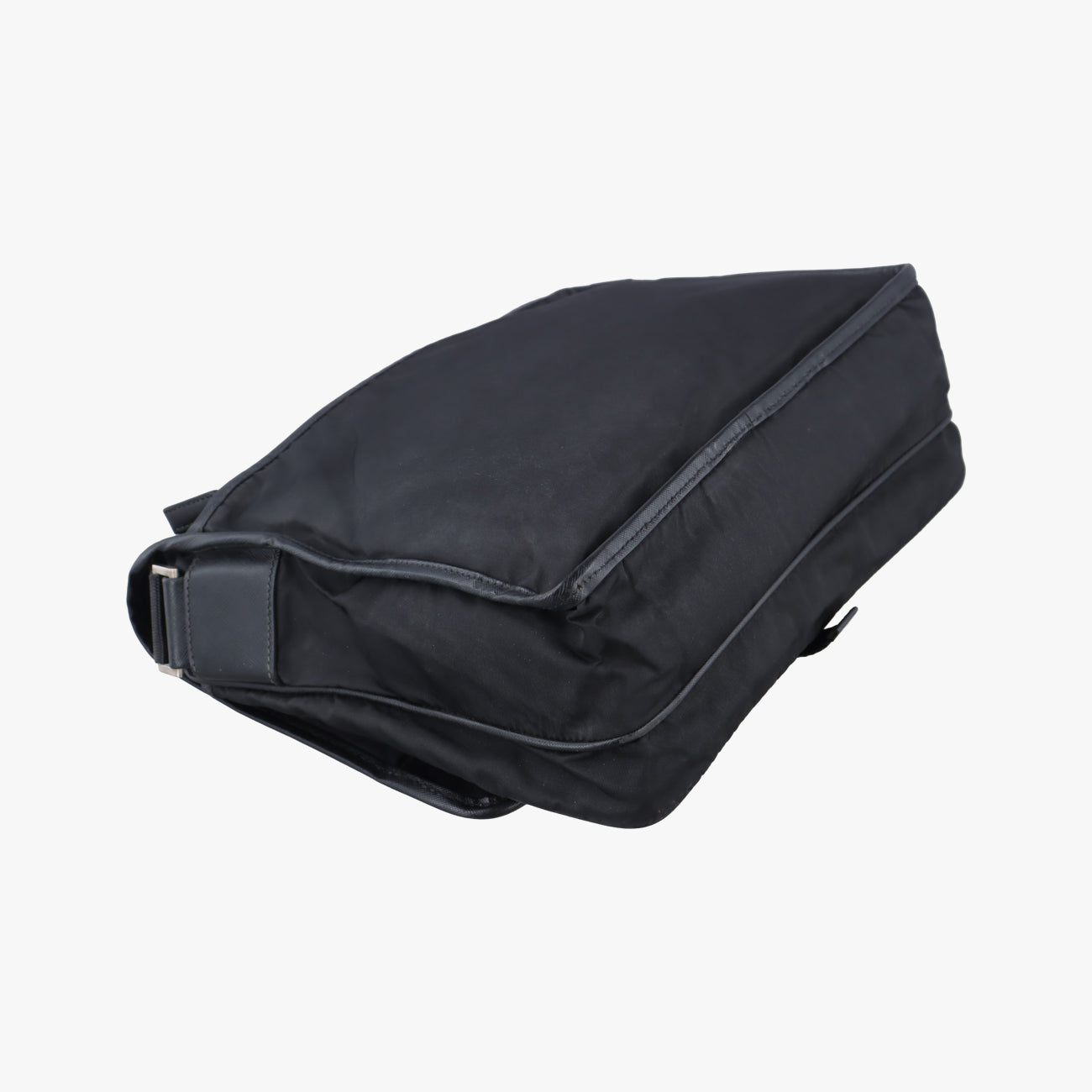 Vela Messenger Bag Black Nylon 165ヴェラ メッセンジャーバッグ ブラック ナイロン V166 165
