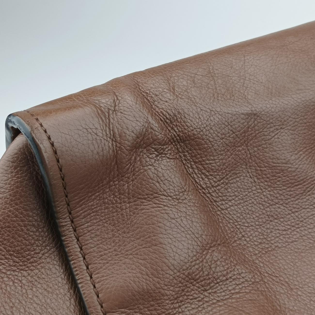 Twin Pocket Winged Tote Brown leather BN2619 7 Bツイン ポケット ウィング トート ブラウン レザー BN2619 7 B