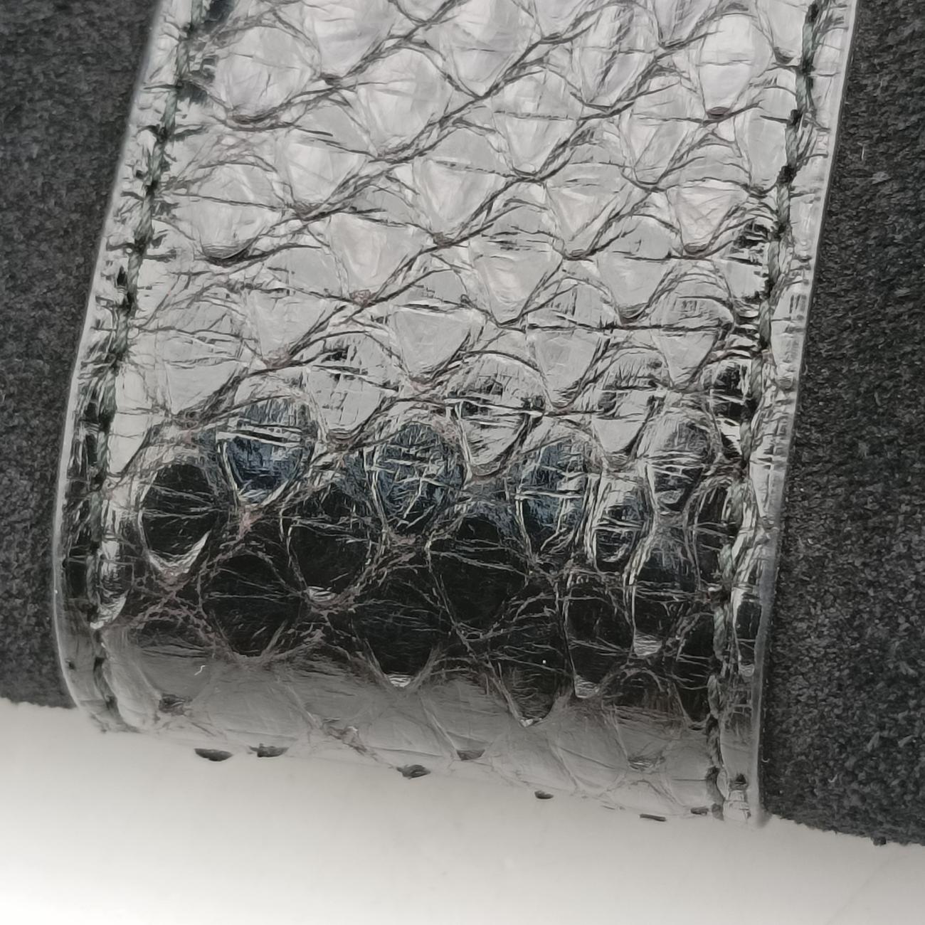 Arli Black Suede G026953621アリー ブラック スエード 550126 G026953621