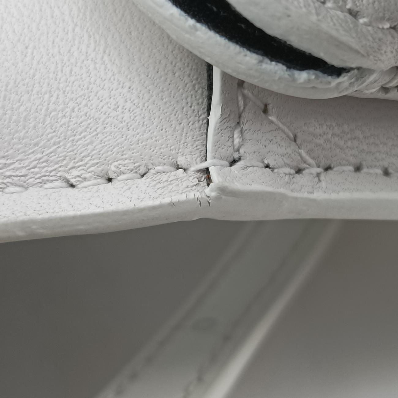 B.Logo White Leather 592898.9090.V.528147B.ロゴ ホワイト レザー 592898.9090.V.528147