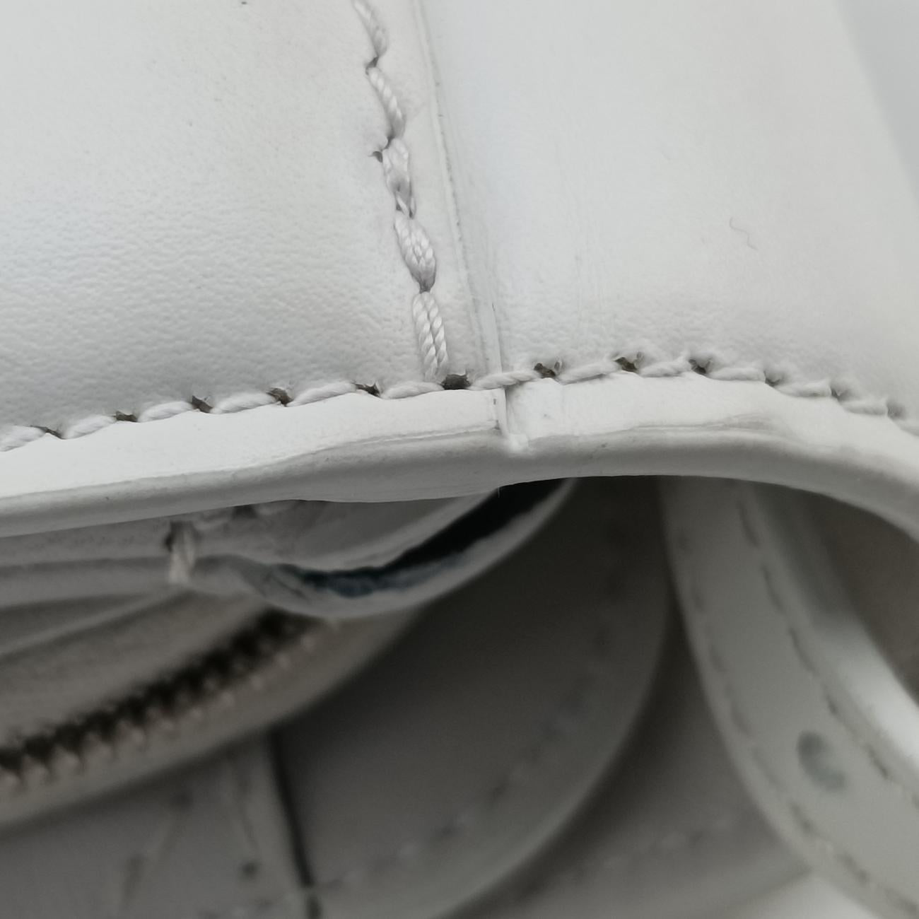 B.Logo White Leather 592898.9090.V.528147B.ロゴ ホワイト レザー 592898.9090.V.528147