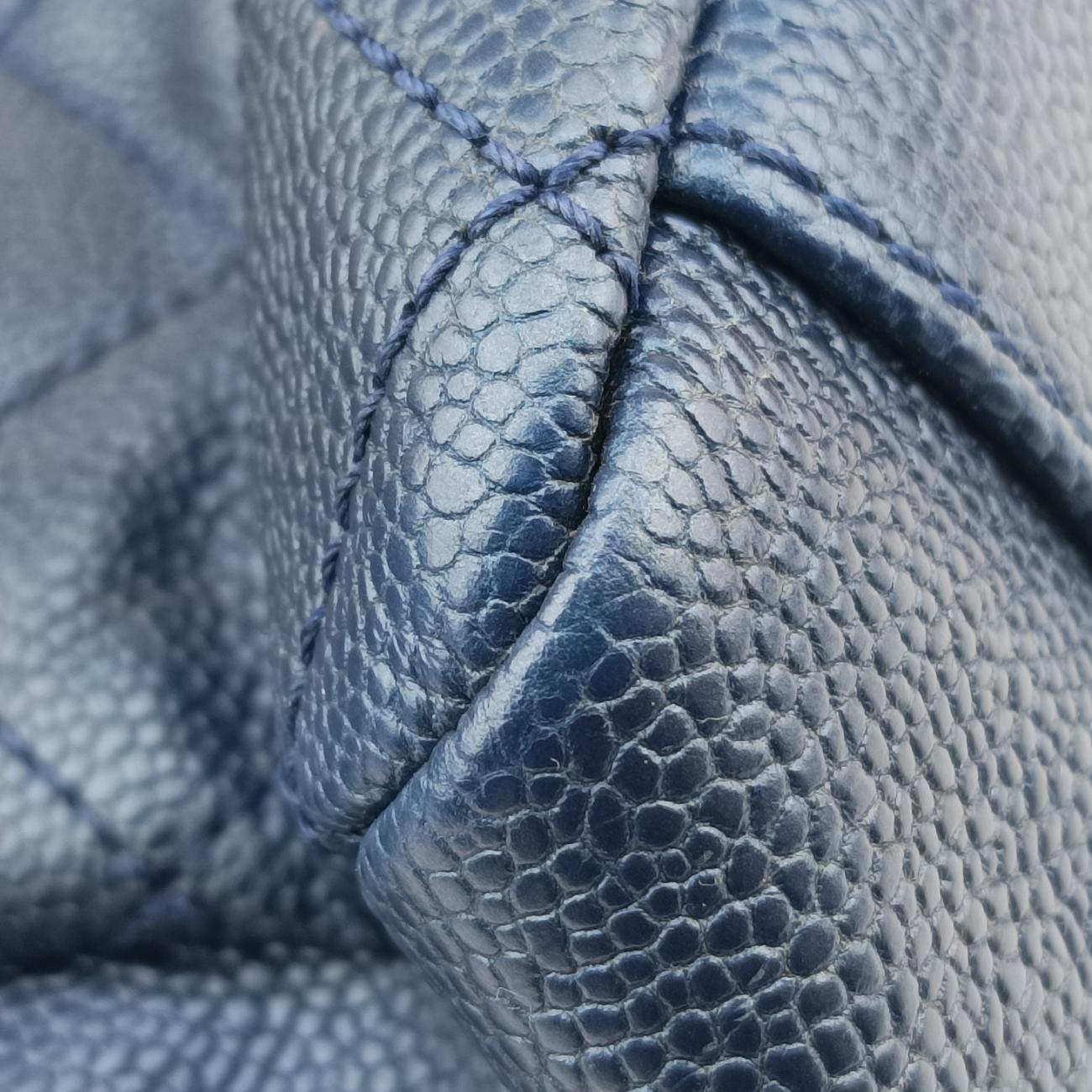 Matelasse Cocomark GSTBlueCaviar LeatherA6741417109181マトラッセ ココマークGSTブルーキャビアスキンA6741417109181