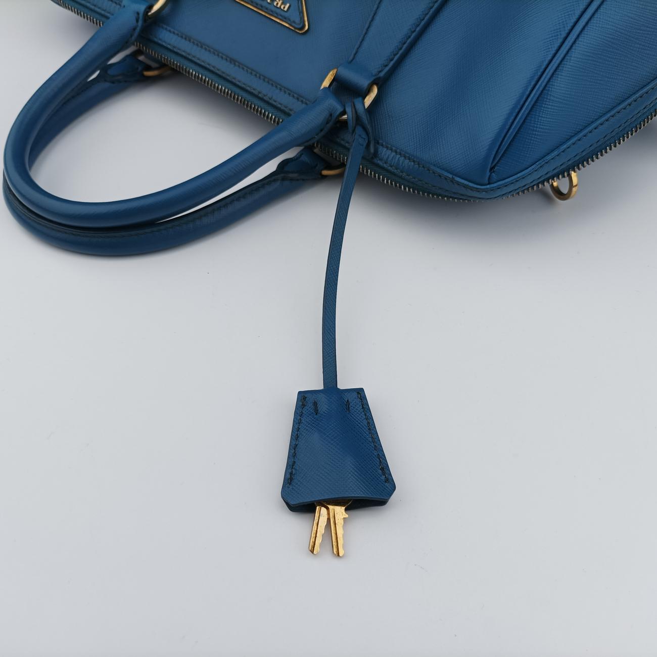 Lux Bowler Bag Blue SAFFIANO Leather 31/Fラックス ボウラーバッグ ブルー サフィアーノレザー 31/F
