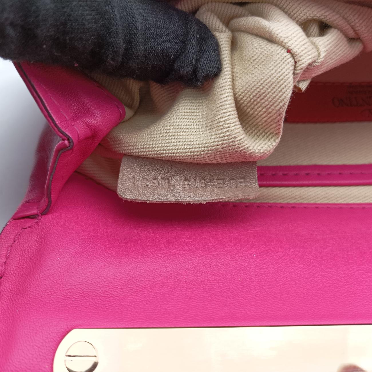 Rockstud Va Va Voom Rose Leather BUE 975 NG31ロックスタッズ ヴァ ヴァ ヴーム ローズ レッド レザー BUE 975 NG31