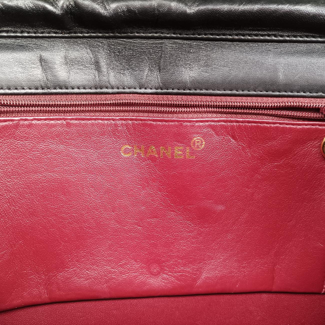 Matelasse 25 Push Lock Chain Black lambskin A03570 4974933マトラッセ25 プッシュロック チェーン ブラック ラムスキン A03570 4974933