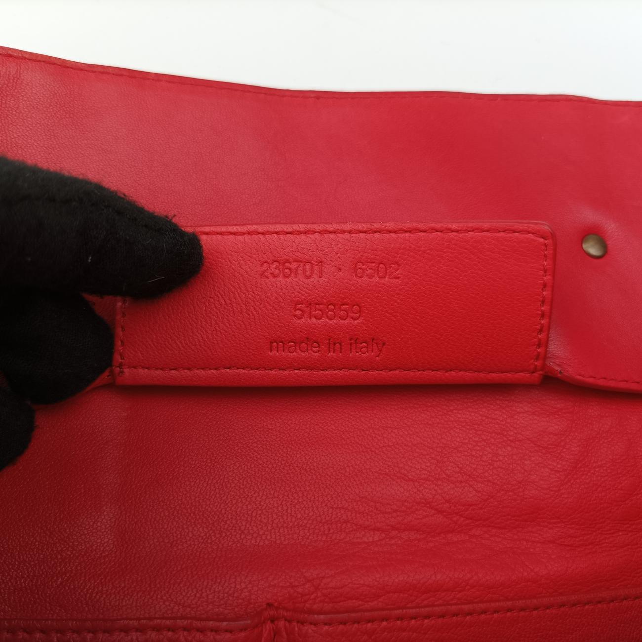 Quilted Papier A4 Tote Red Leather 236701.6502 515859キルティングペーパーA4トートバッグ レッド レザー 236701.6502 515859