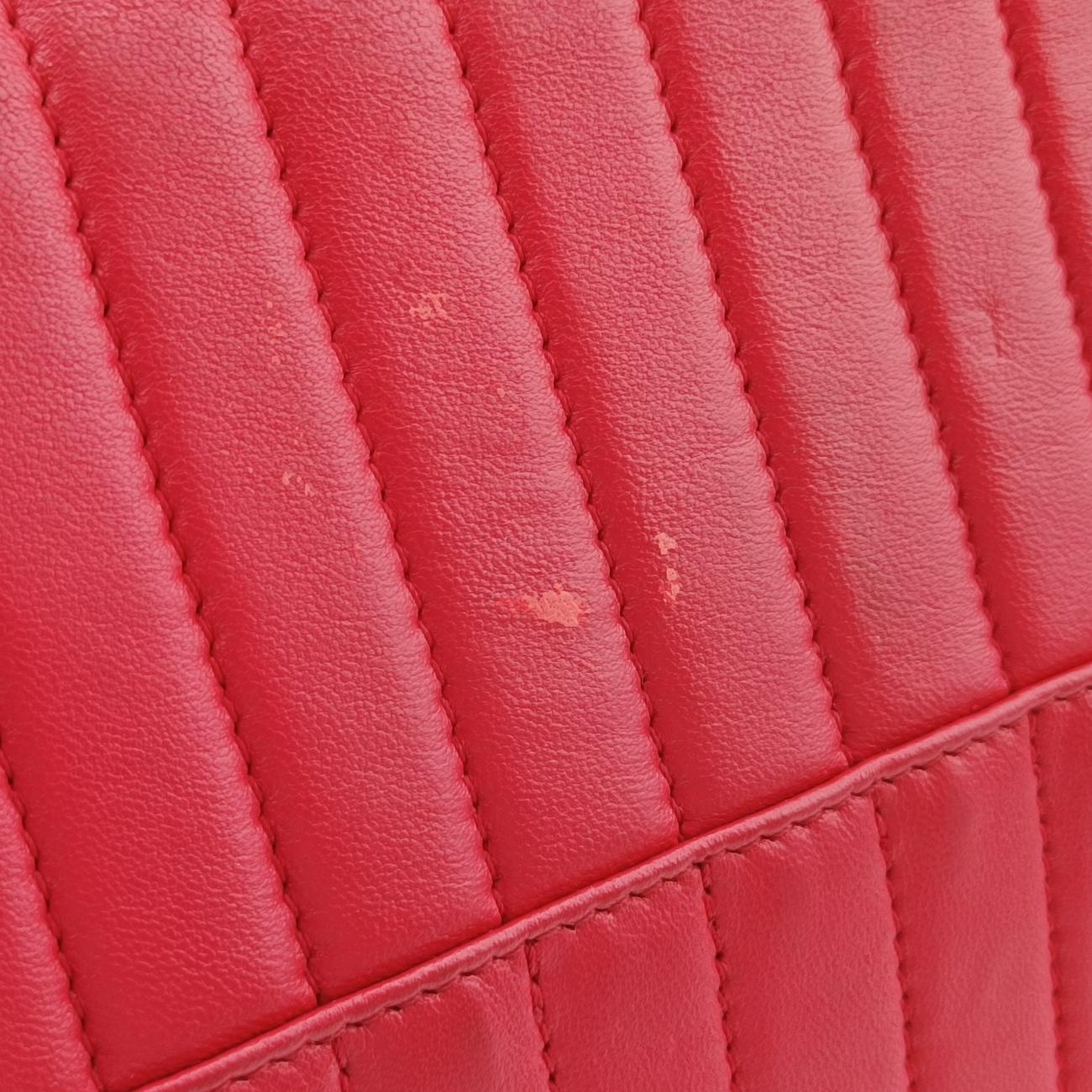 Quilted Papier A4 Tote Red Leather 236701.6502 515859キルティングペーパーA4トートバッグ レッド レザー 236701.6502 515859