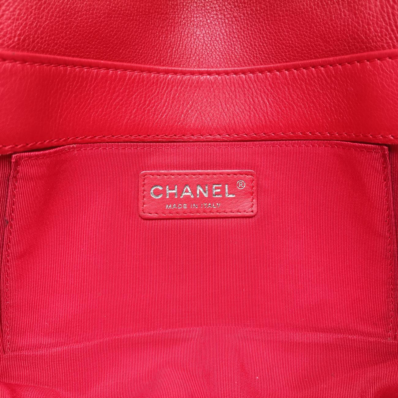 BOY CHANEL Red lambskin A67946 18786518ボーイシャネル レッド ラムスキン A67946 18786518