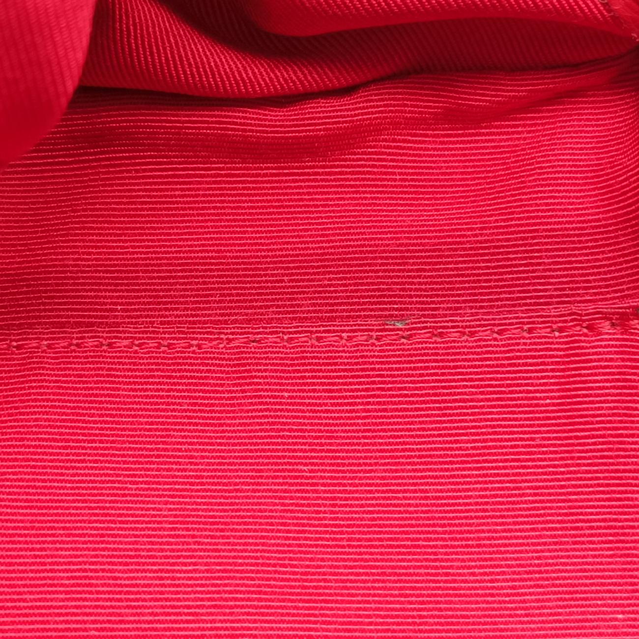 BOY CHANEL Red lambskin A67946 18786518ボーイシャネル レッド ラムスキン A67946 18786518