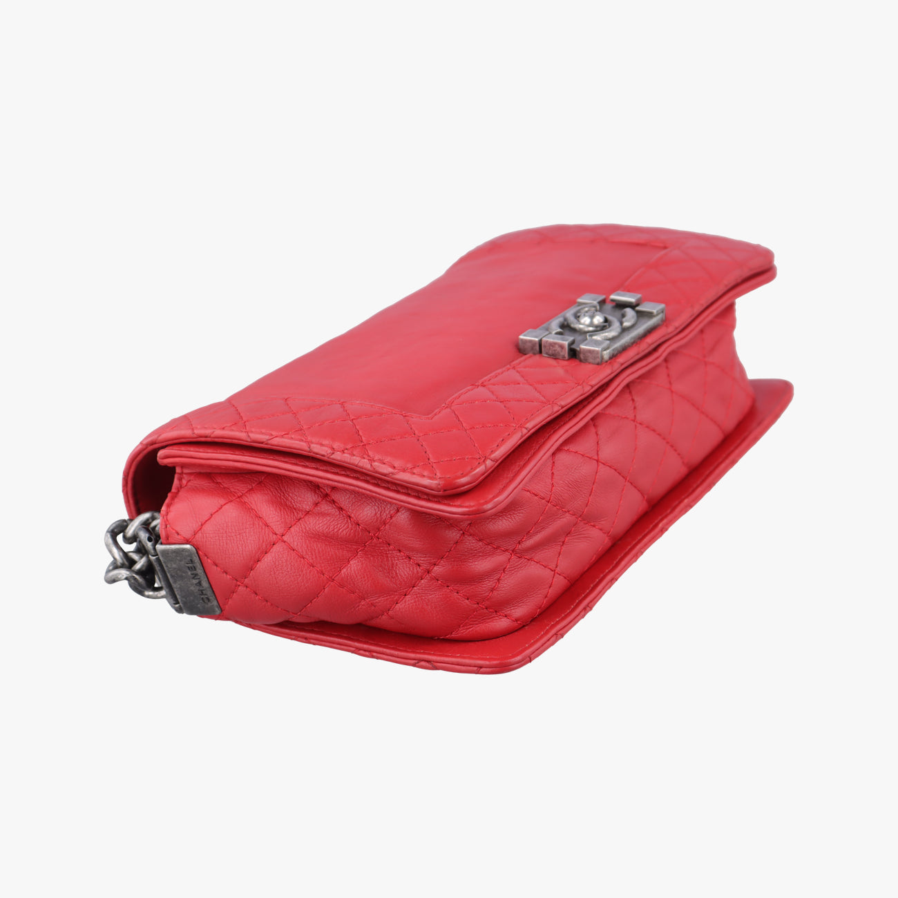 BOY CHANEL Red lambskin A67946 18786518ボーイシャネル レッド ラムスキン A67946 18786518