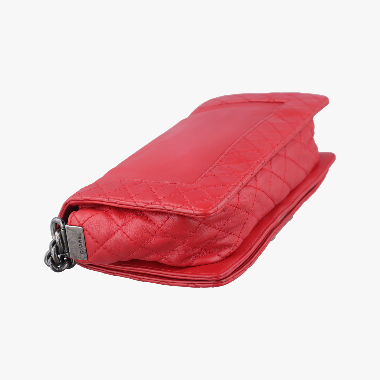 BOY CHANEL Red lambskin A67946 18786518ボーイシャネル レッド ラムスキン A67946 18786518