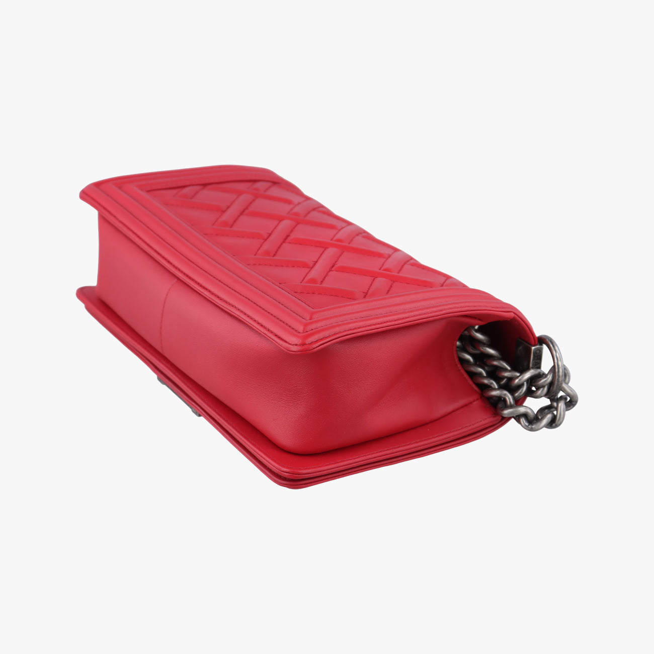 BOY CHANEL Red lambskin A66094 17592011ボーイシャネル レッド ラムスキン A66094 17592011