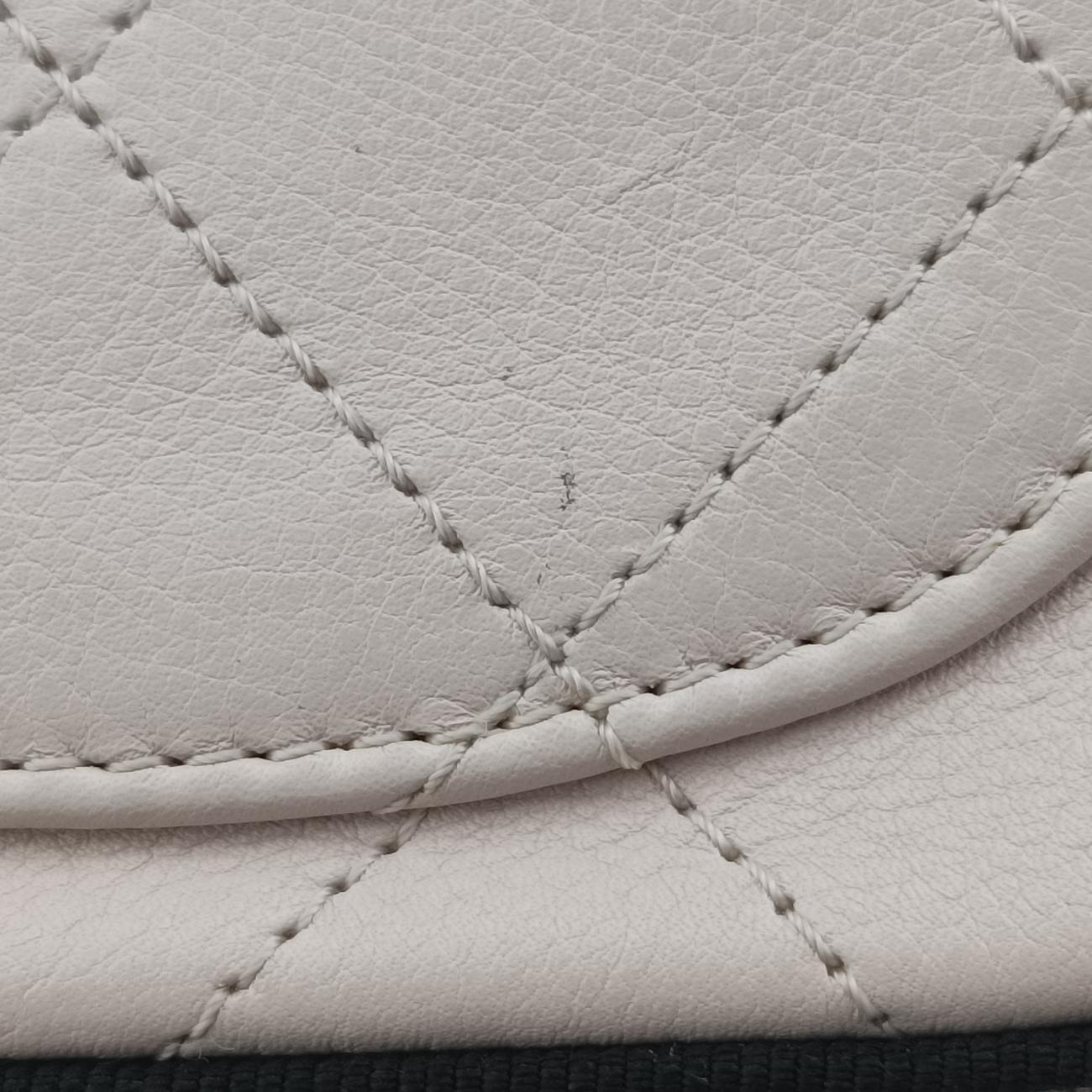 Button Up Double Zip Camera Pinkish Beige Leather 26387387ボタンアップダブルジップカメラ ピンキッシュベージュ レザー A57574 26387387