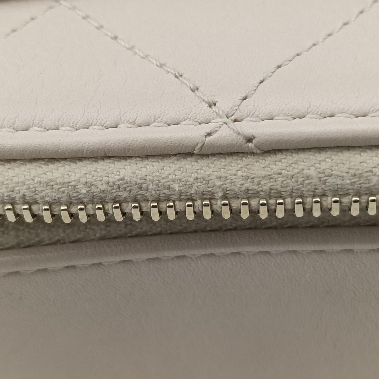 Button Up Double Zip Camera Pinkish Beige Leather 26387387ボタンアップダブルジップカメラ ピンキッシュベージュ レザー A57574 26387387