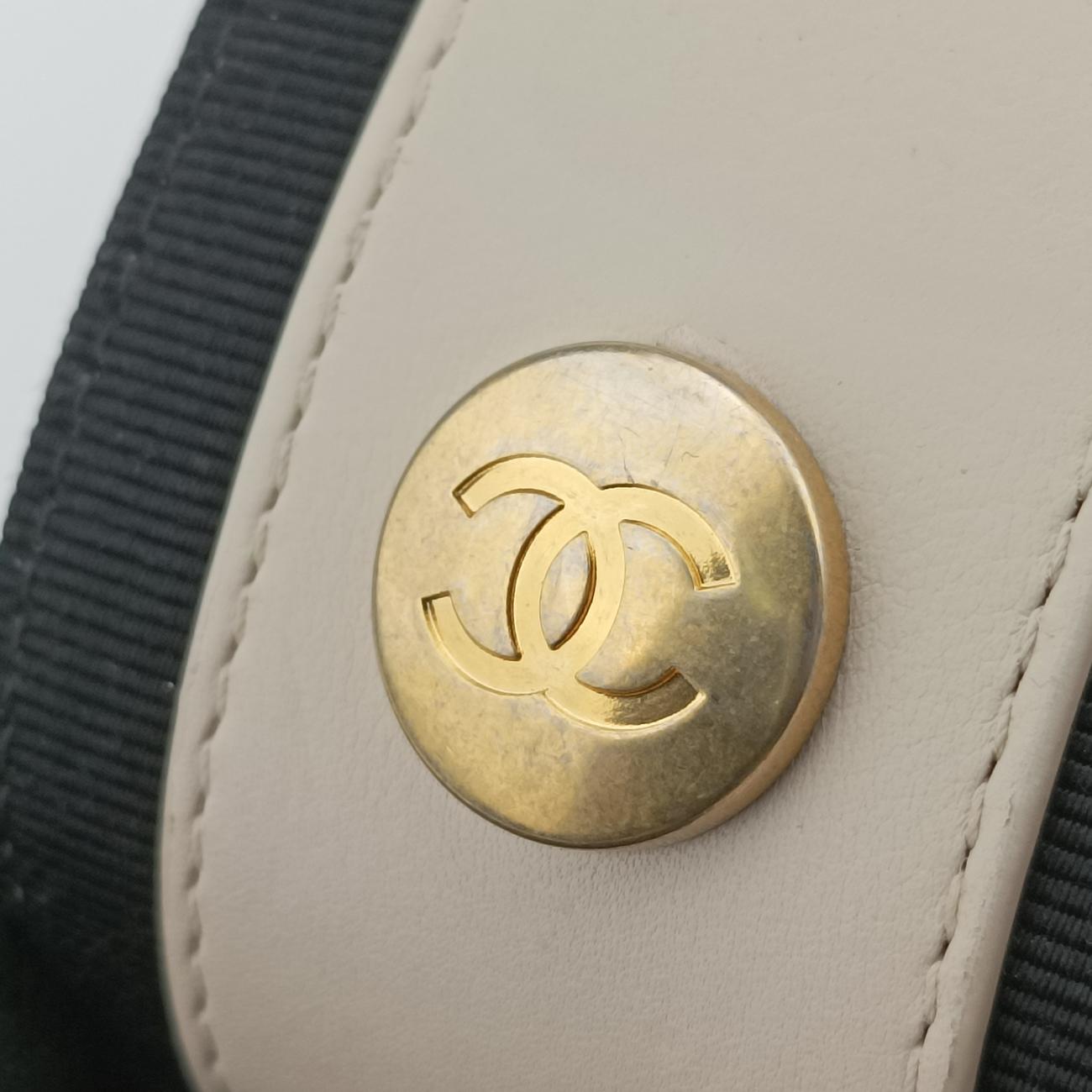 Button Up Double Zip Camera Pinkish Beige Leather 26387387ボタンアップダブルジップカメラ ピンキッシュベージュ レザー A57574 26387387