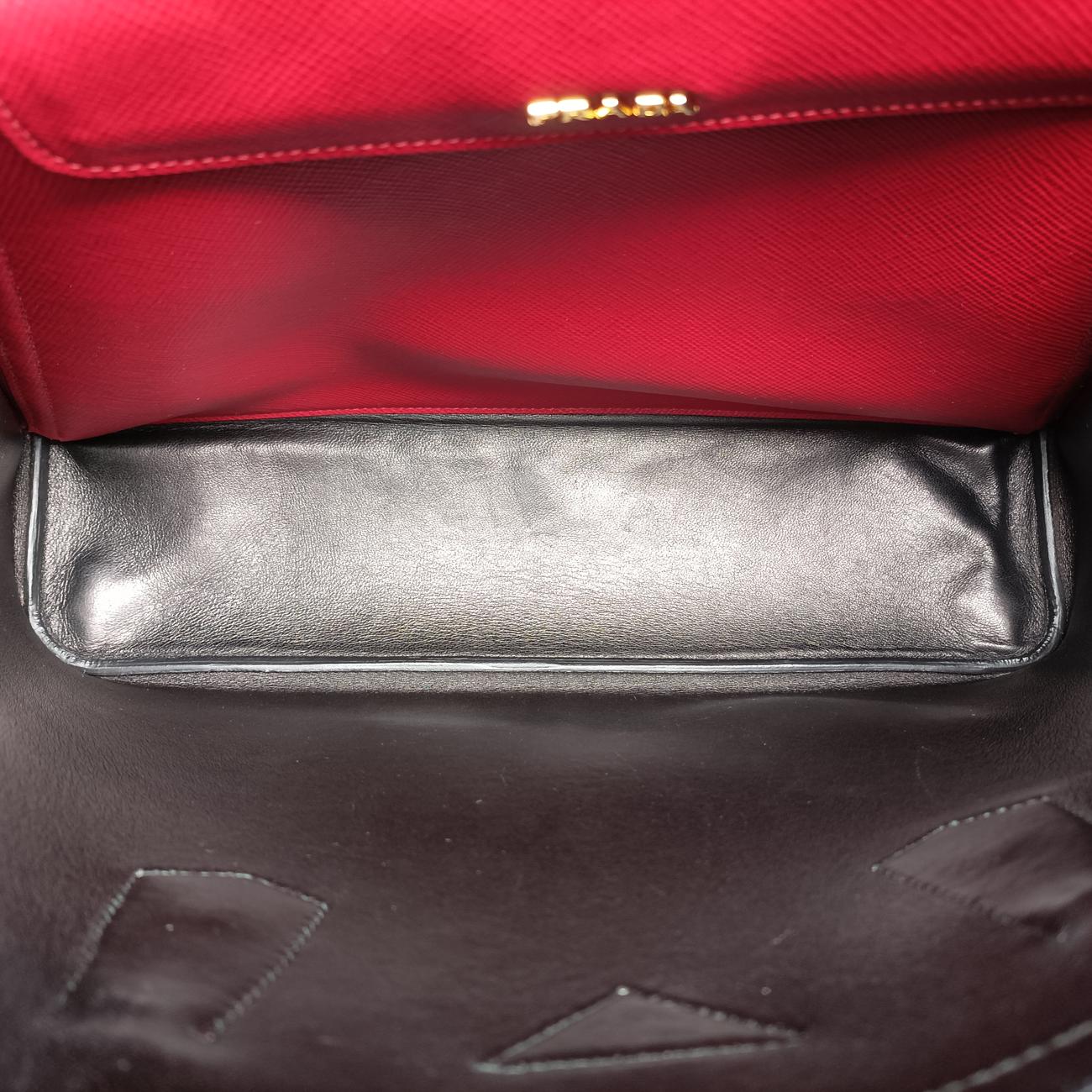 Double Cuir Red SAFFIANO Leather B2756T ダブル キュイール レッド サフィアーノレザー B2756T