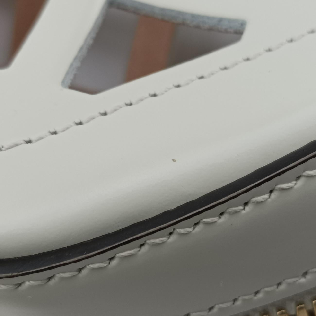 traforata flora White Leather 550132 I027600592トラフォラータ フローラ ホワイト レザー 550132 I027600592