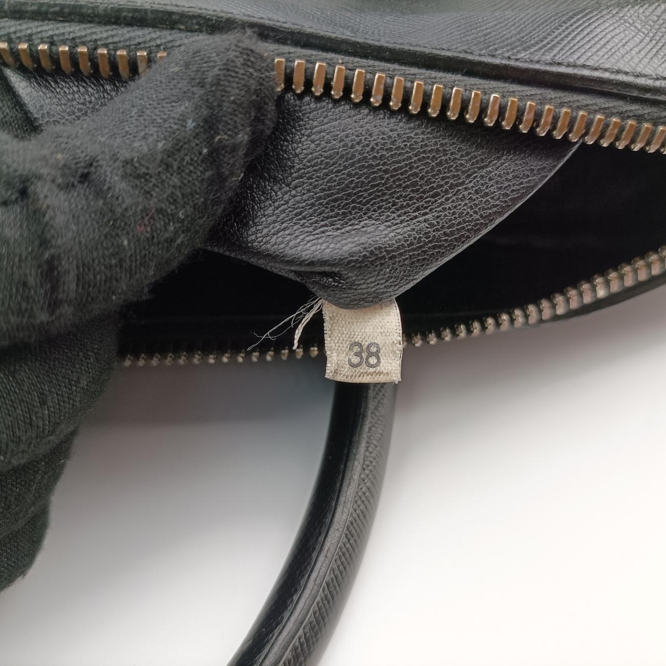 business bag briefcase Black SAFFIANO Leather 38ビジネスバッグ ブリーフケース ブラック サフィアーノレザー 2VE363 38