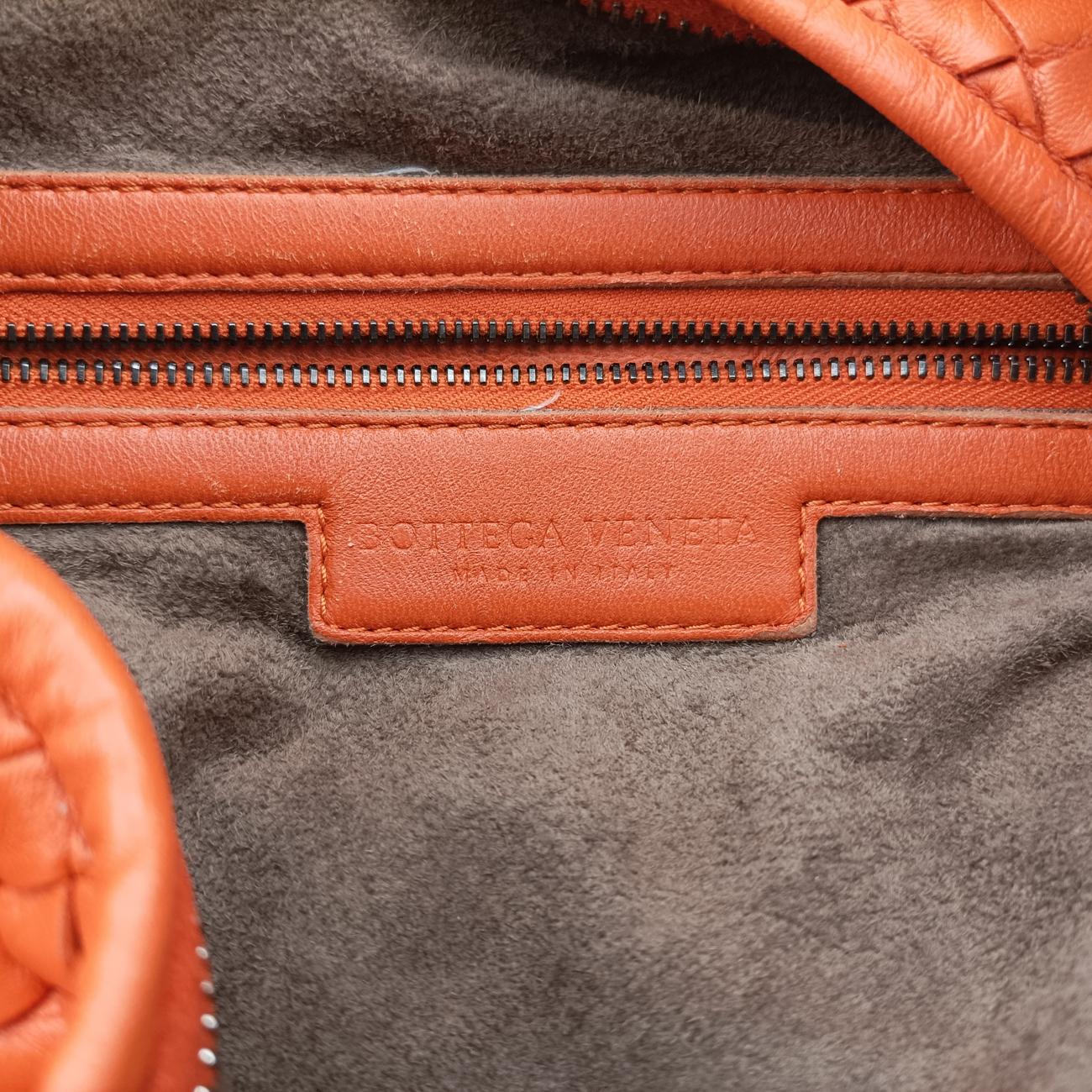 Intrecciato Orange lambskin 232500 V0016 7561 EPEV 2011 565 Aイントレチャート オレンジ ラムスキン 232500 V0016 7561 EPEV 2011 565 A