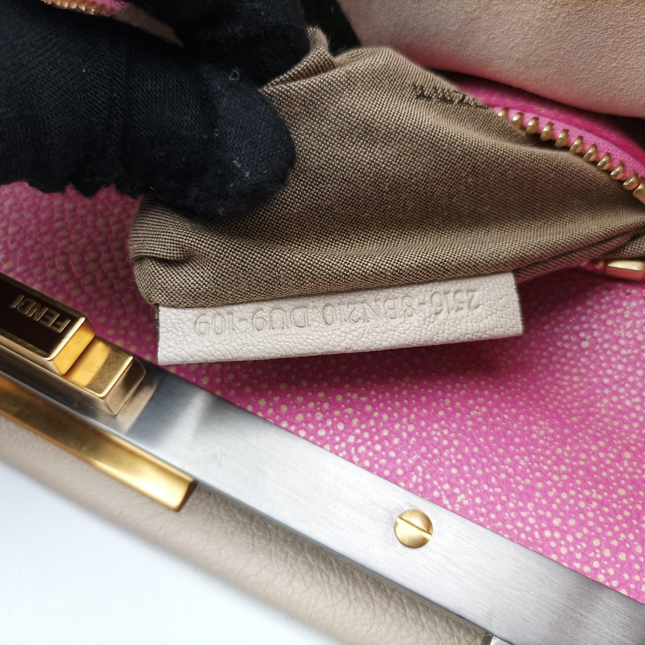 PEEKABOO Large Beige Leather 8BN210 2516-8BN210.DU9-109ピーカブー ラージ ベージュ レザー 8BN210 2516-8BN210.DU9-109