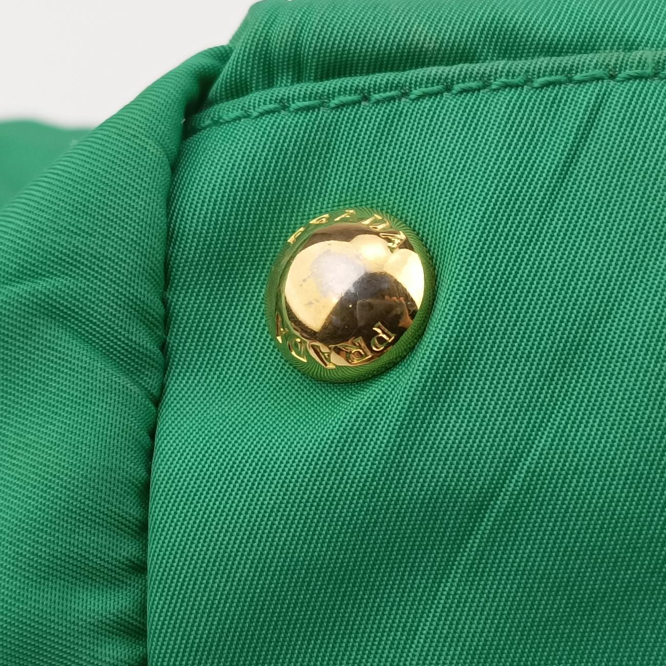 Triangular logo plate Green nylon 14三角ロゴプレート  グリーン ナイロン 14