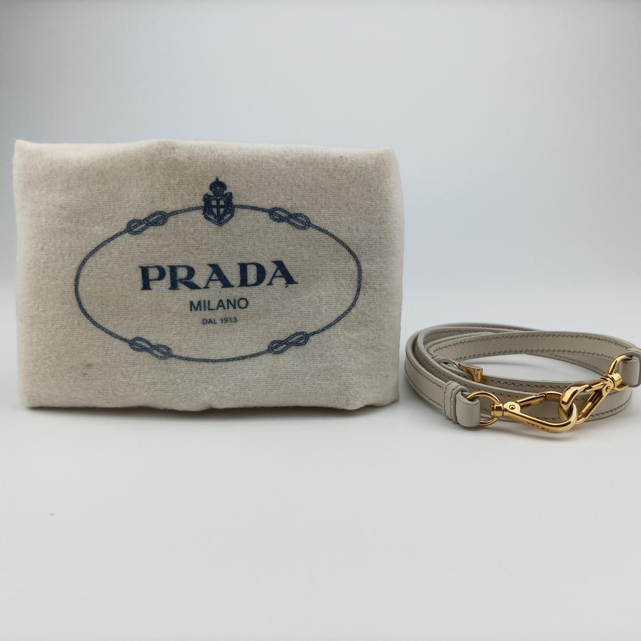 Large Promenade Satchel White SAFFIANO Leather BL0837 25ラージ プロムナード サッチェル ホワイト サフィアーノレザー BL0837 25