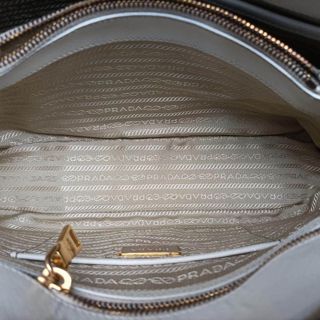 Large Promenade Satchel White SAFFIANO Leather BL0837 25ラージ プロムナード サッチェル ホワイト サフィアーノレザー BL0837 25