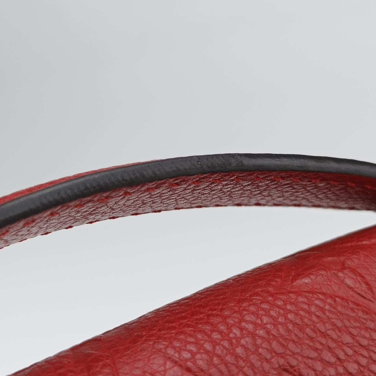 Pochette MéTIS MM Scarlet Red Monogram Empreinte M44155 AR4147 ICチップポシェットメティスMM スカーレット モノグラム アンプラント M44155 AR4147 ICチップ