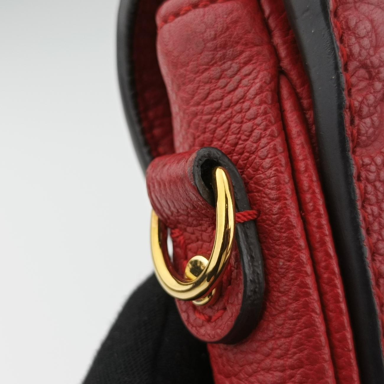 Pochette MéTIS MM Scarlet Red Monogram Empreinte M44155 AR4147 ICチップポシェットメティスMM スカーレット モノグラム アンプラント M44155 AR4147 ICチップ
