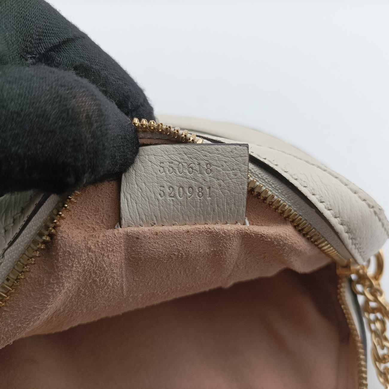 Ophidia White Leather F029704840オフィディア ホワイト レザー 550618 F029704840