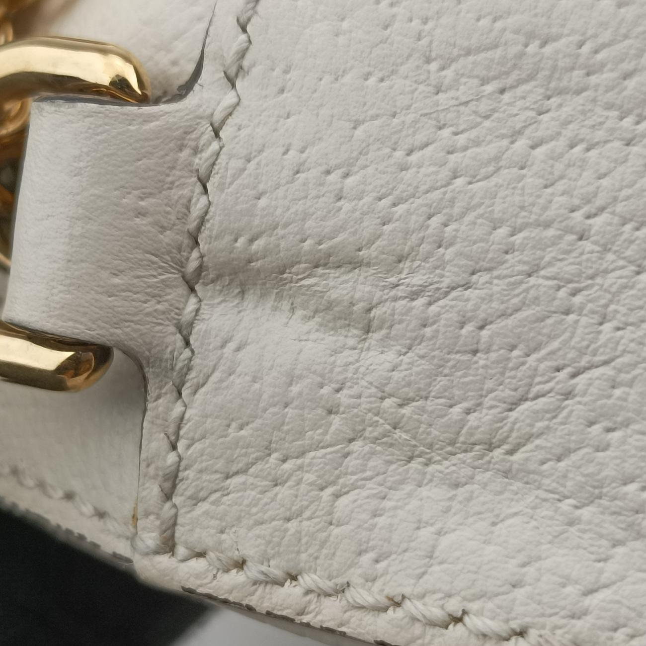 Ophidia White Leather F029704840オフィディア ホワイト レザー 550618 F029704840