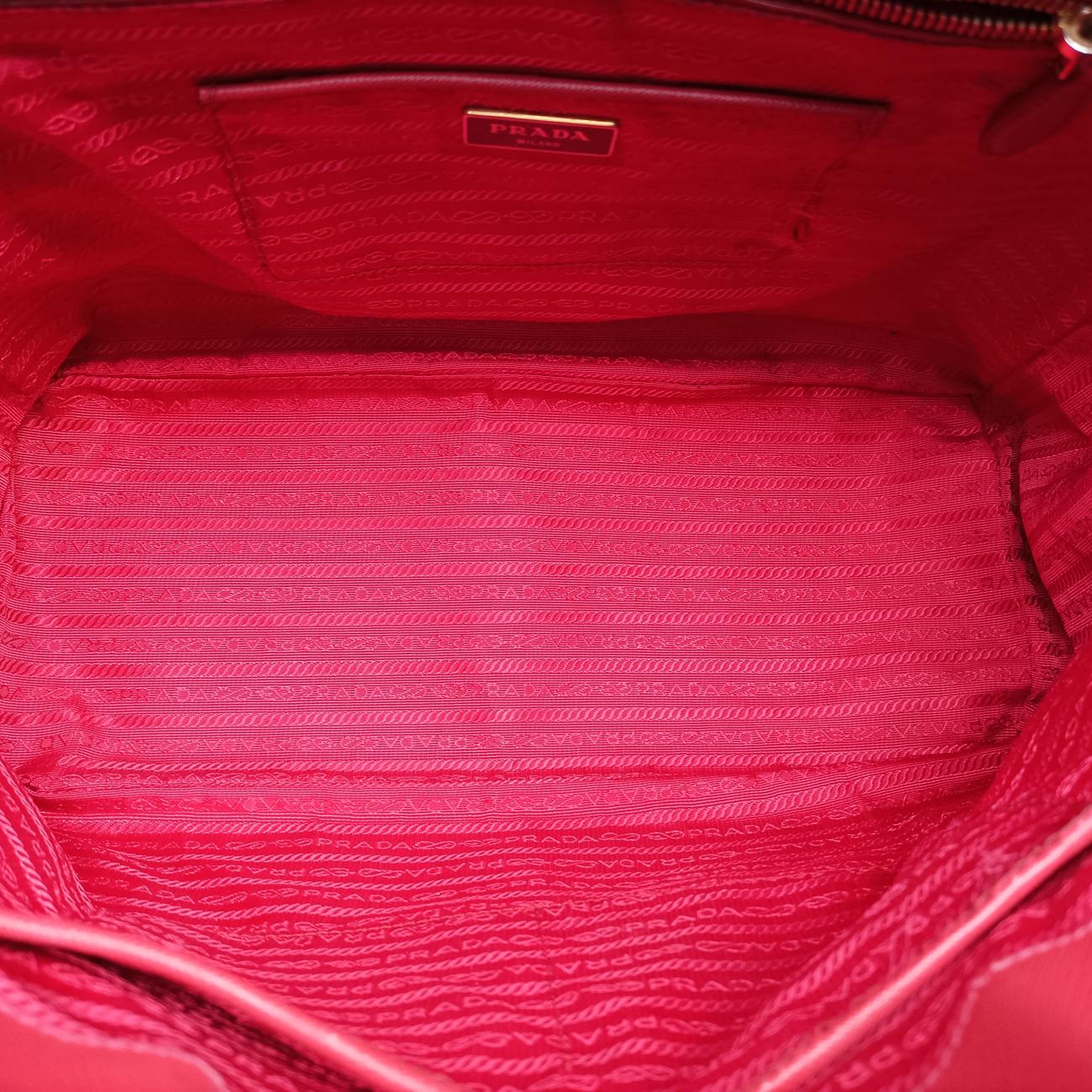 Vernice Parabole Red SAFFIANO Leather 25ヴェルニス パラボレ レッド サフィアーノレザー 25