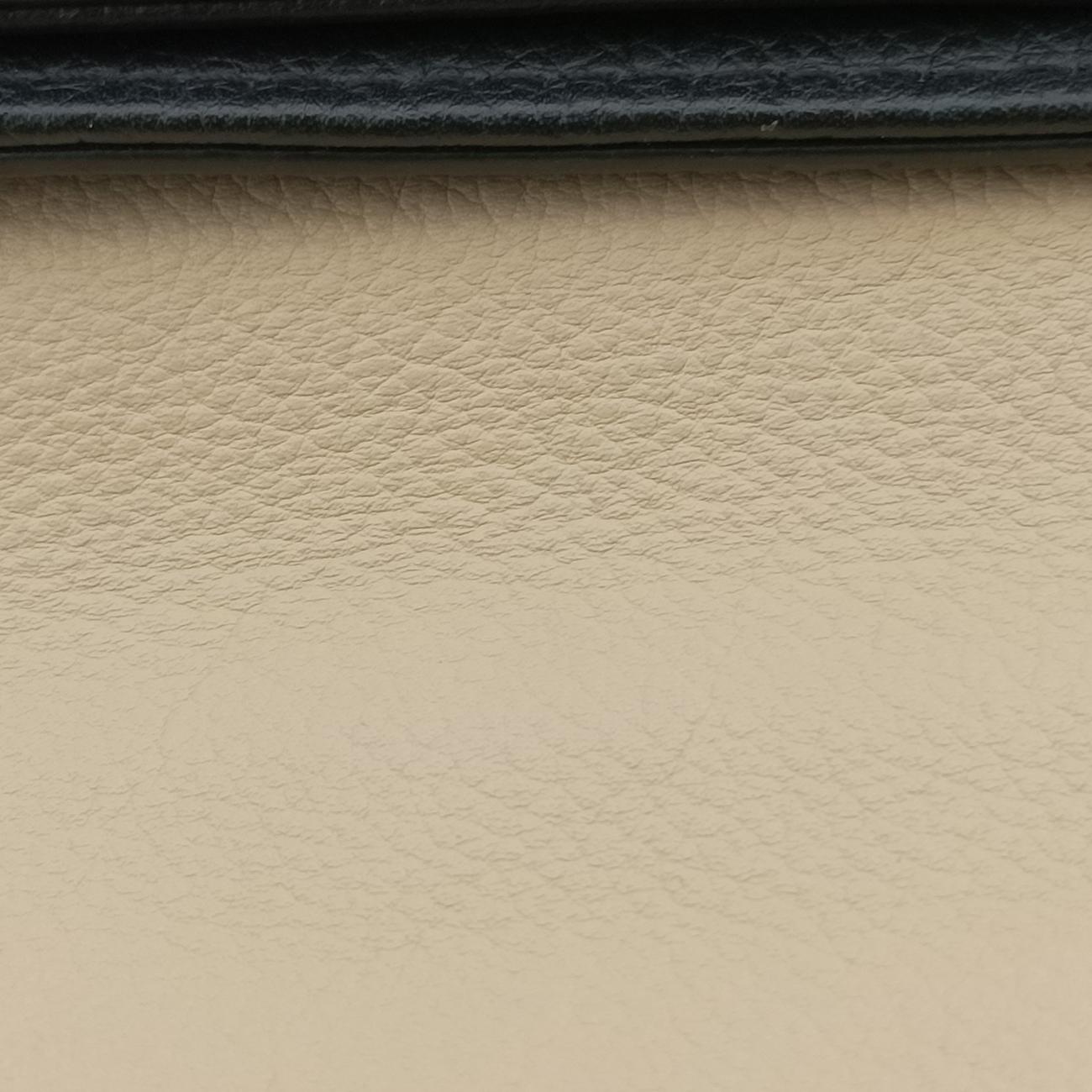 Lockme 2 Beige×Black Taurillon leather M50252 FL4136ロックミーII ベージュ×ブラック トリヨンレザー M50252 FL4136