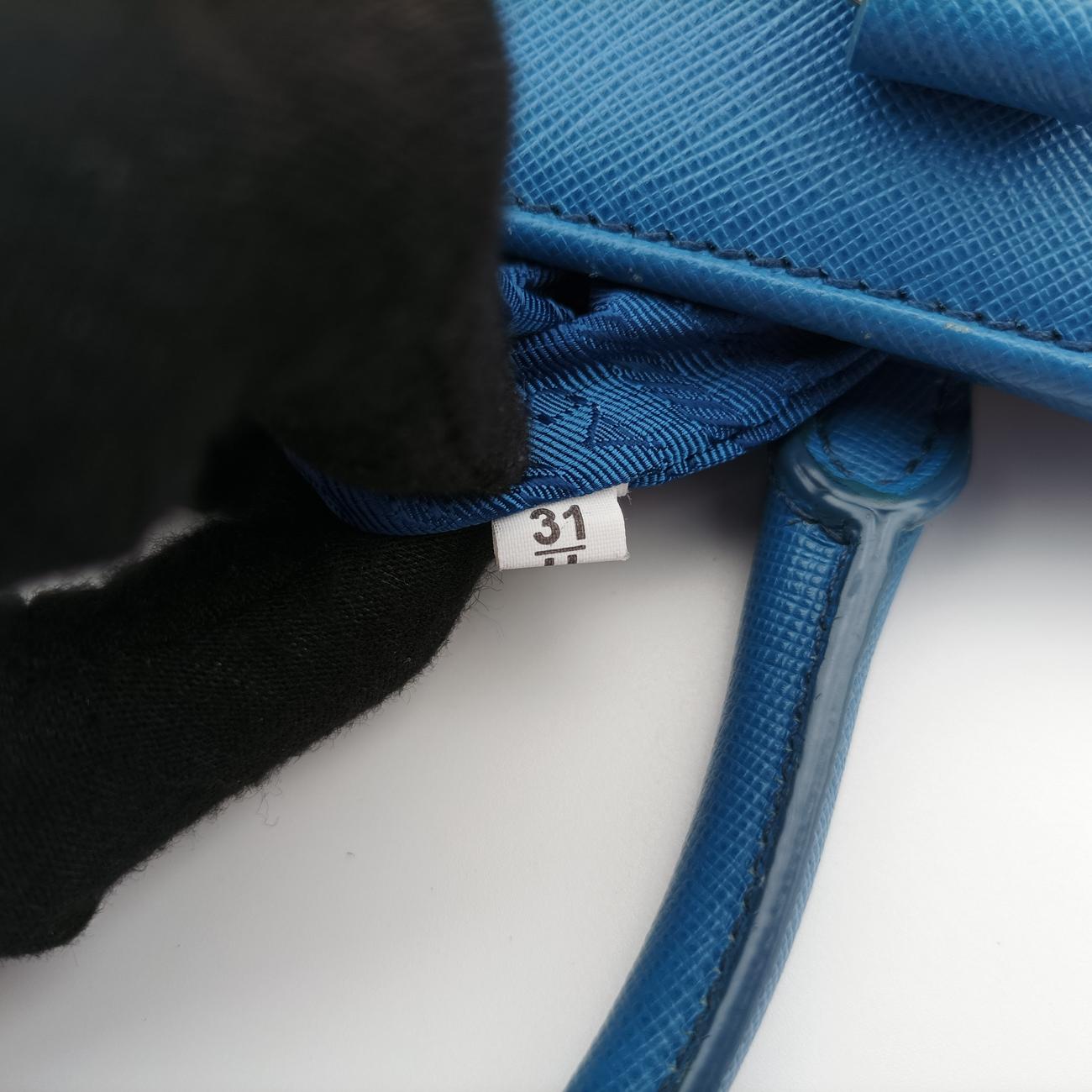 Promenade Blue SAFFIANO Leather 31/H 165プロムナード ブルー サフィアーノレザー BN2538 31/H 165