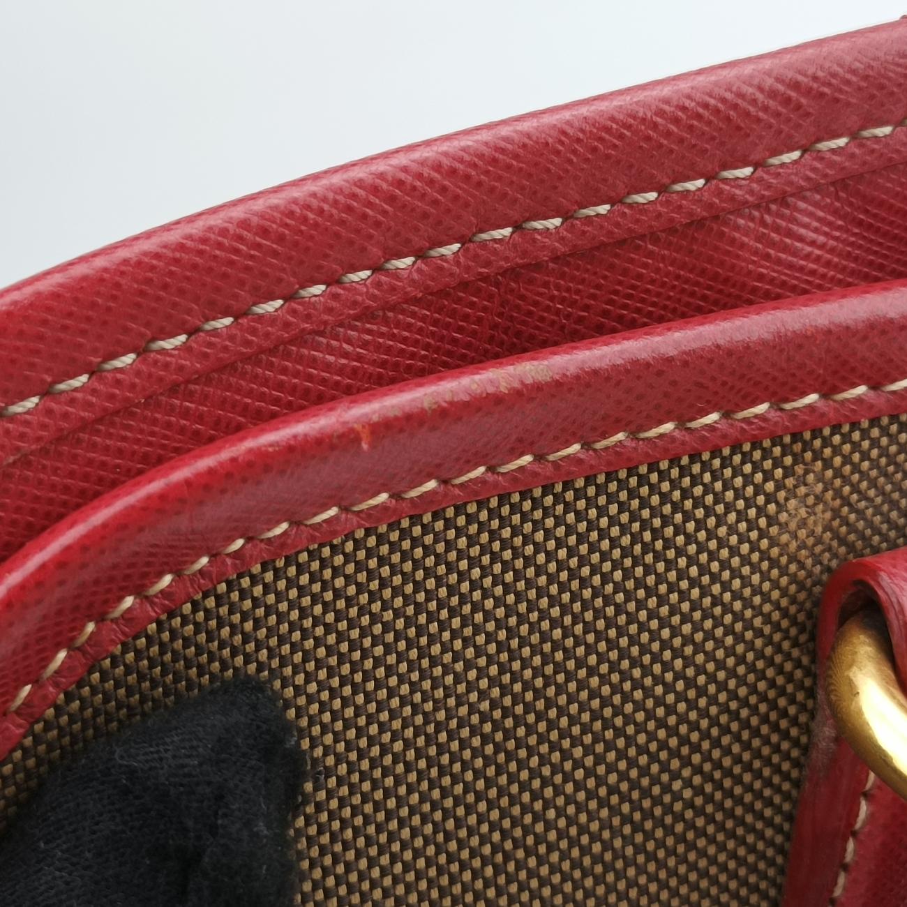 Logo JacquardBeige×redCanvas × SAFFIANO LeatherBN2254194ロゴ ジャカード
ベージュ×レッドキャンバス×サフィアーノレザーBN2254194