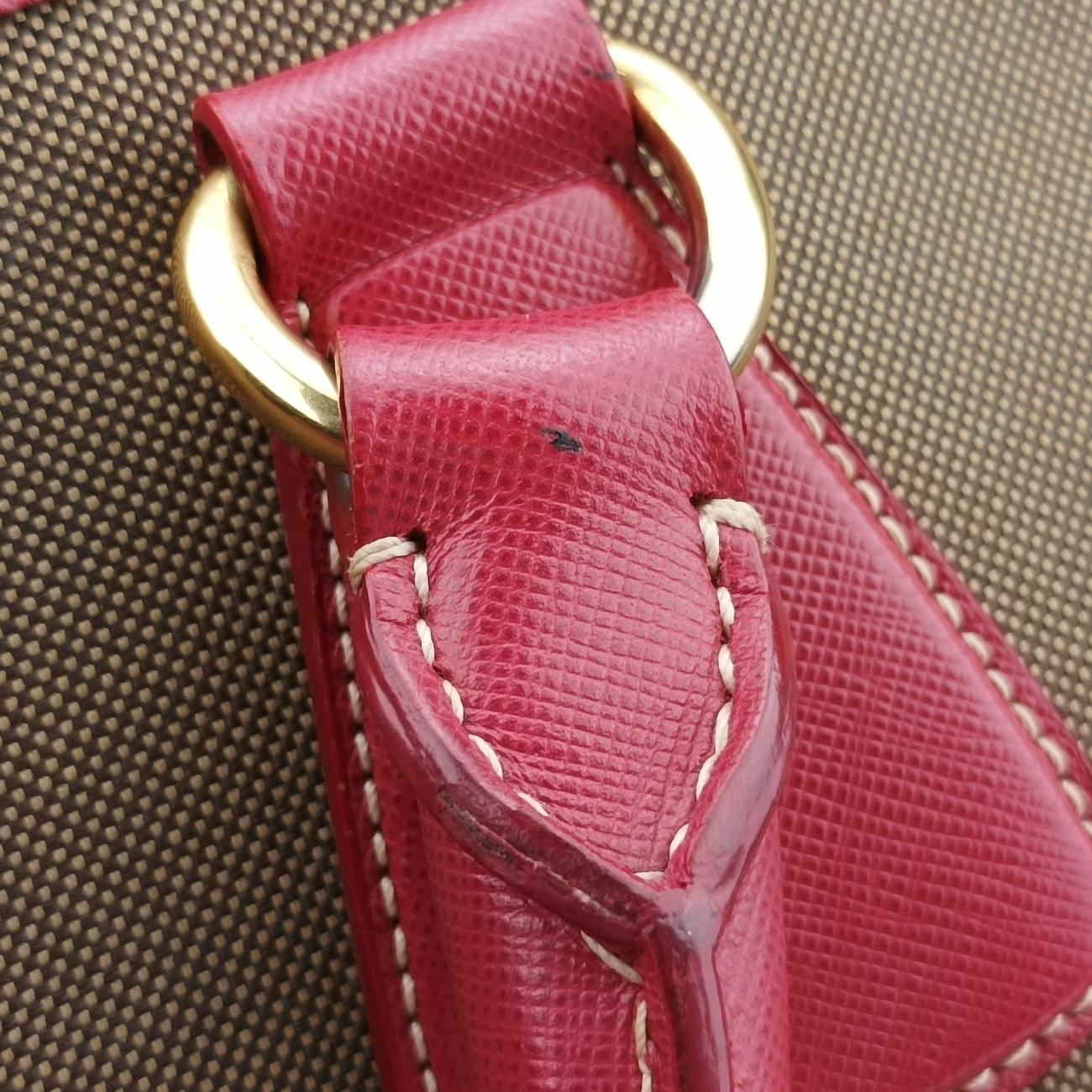 Logo JacquardBeige×redCanvas × SAFFIANO LeatherBN2254194ロゴ ジャカード
ベージュ×レッドキャンバス×サフィアーノレザーBN2254194