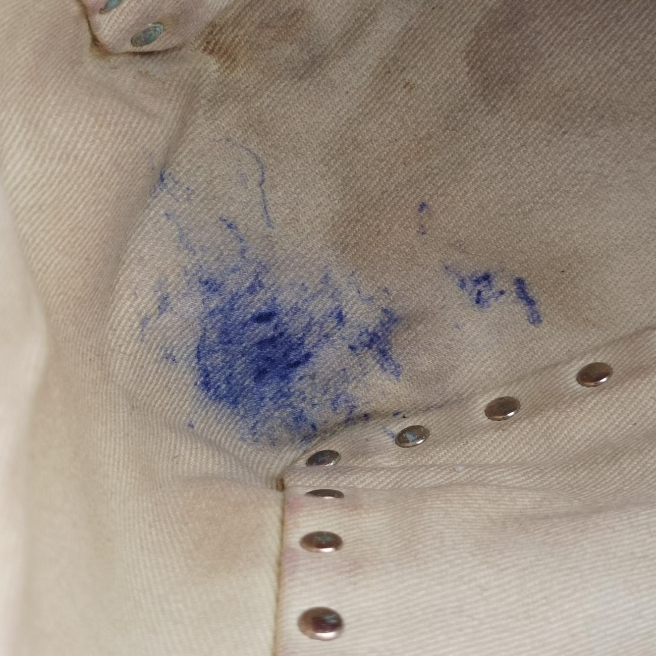 Rockstud Red Leather BL-L861BOL2ロックスタッズ レッド レザー BL-L861BOL2