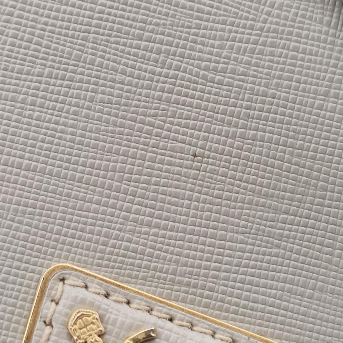 Promenade Grey SAFFIANO Leather BN2558 8 7 165プロムナード グレー サフィアーノレザー BN2558 8 7 165