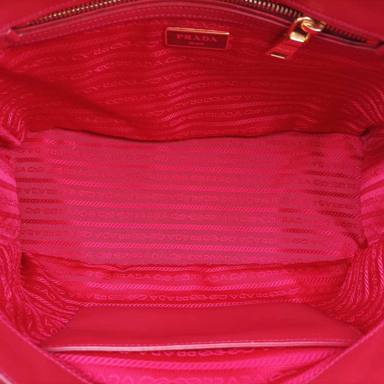 Galleria Red SAFFIANO Leather BN1801 64ガレリア レッド サフィアーノレザー BN1801 64