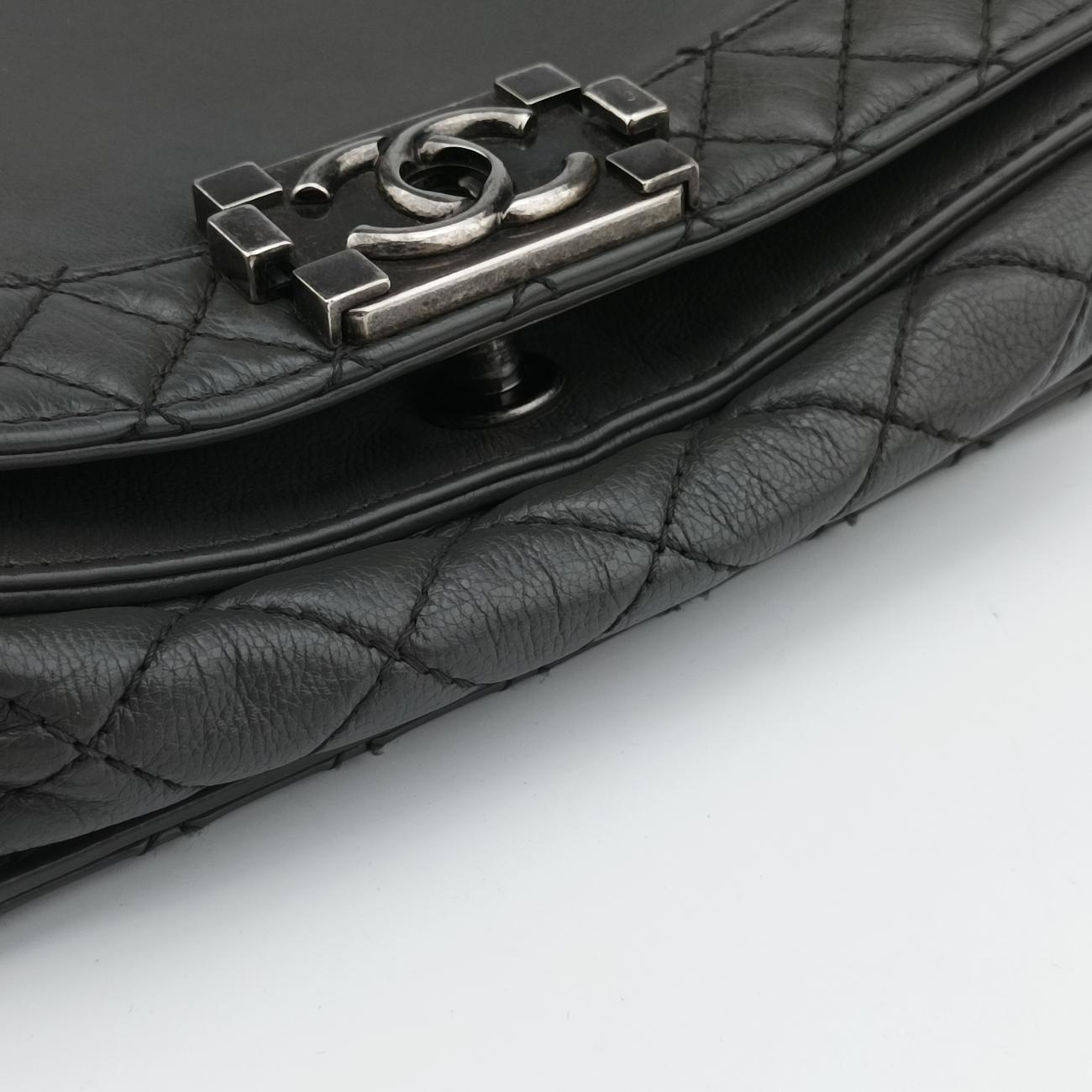 BOY CHANEL Grey leather A67948 18935729ボーイシャネル グレー レザー A67948 18935729