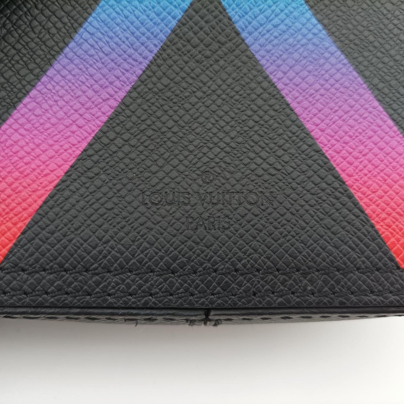 Danube Messenger black×RAINBOW Taiga CA1189 ICチップダヌーブメッセンジャー ブラック×レインボー タイガ M30332 CA1189 ICチップ