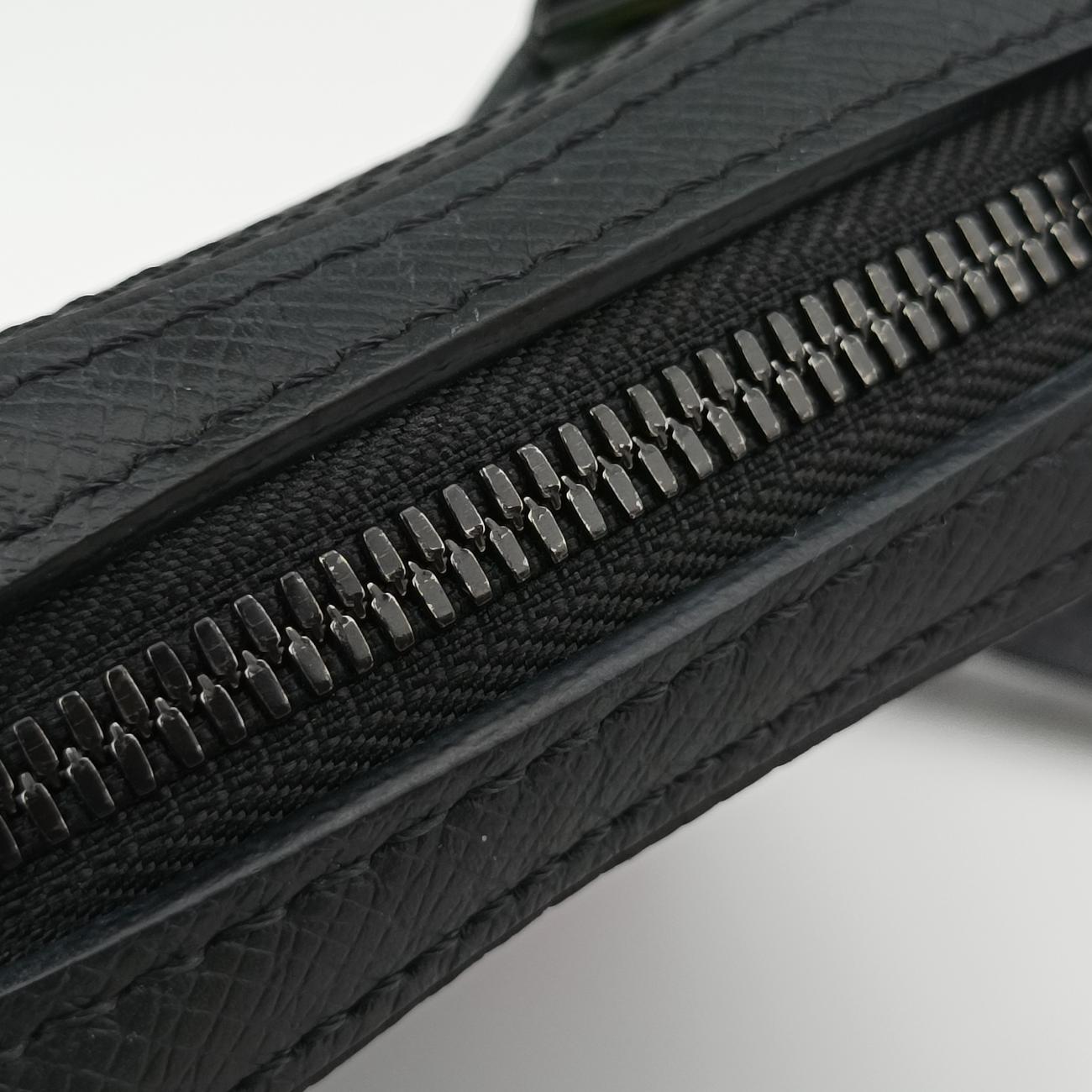 Danube Messenger black×RAINBOW Taiga CA1189 ICチップダヌーブメッセンジャー ブラック×レインボー タイガ M30332 CA1189 ICチップ