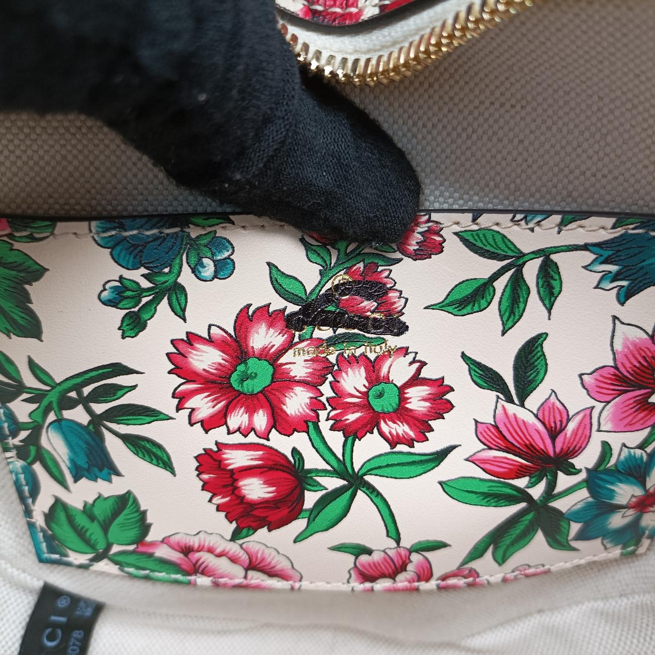 GG Marmont Flower Print Heart Multicolour Leather E040806078GGマーモント フラワー プリント ハート マルチカラー レザー 740355 E040806078