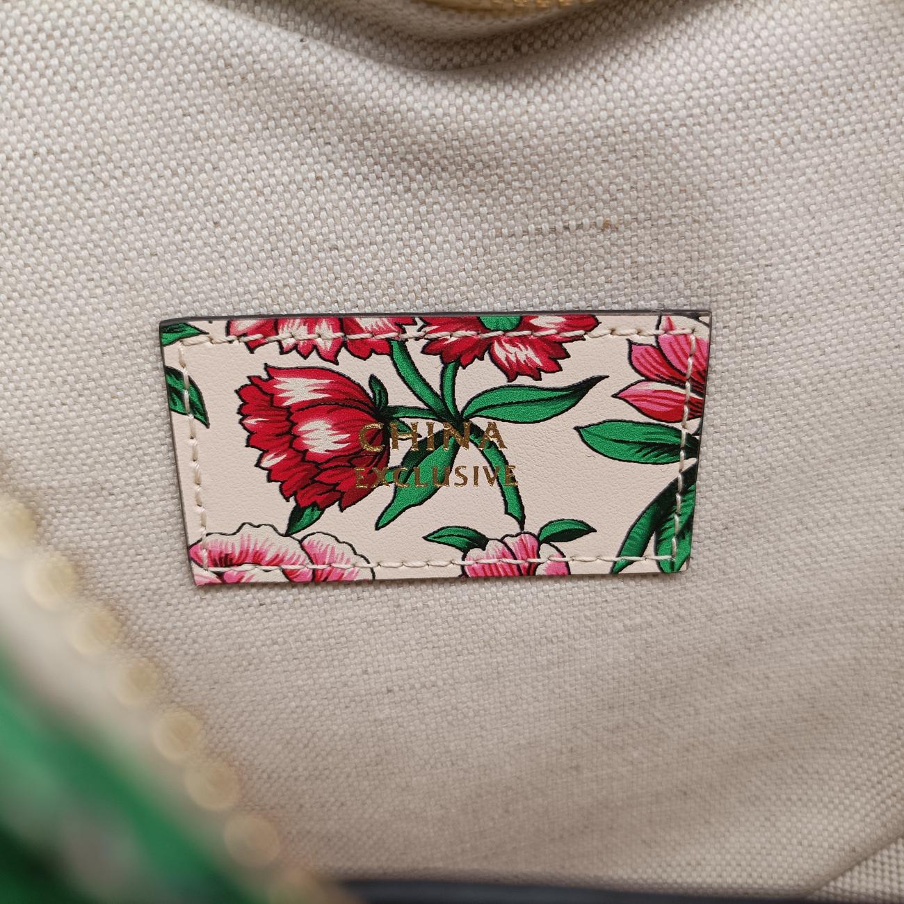 GG Marmont Flower Print Heart Multicolour Leather E040806078GGマーモント フラワー プリント ハート マルチカラー レザー 740355 E040806078