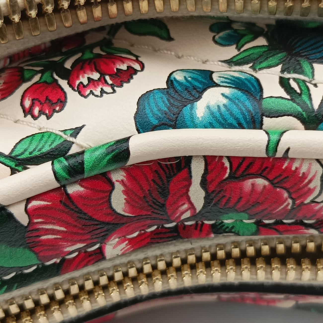 GG Marmont Flower Print Heart Multicolour Leather E040806078GGマーモント フラワー プリント ハート マルチカラー レザー 740355 E040806078