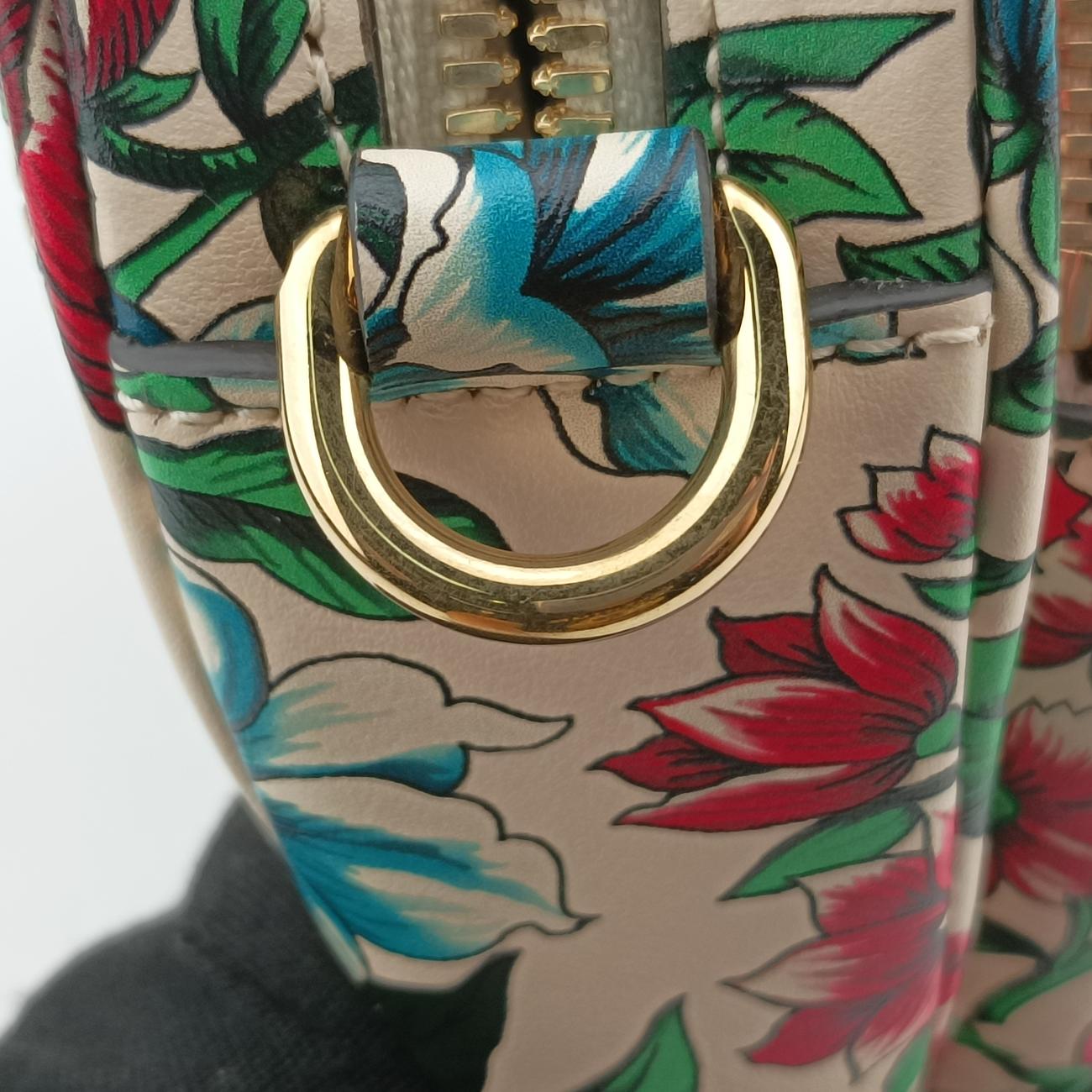 GG Marmont Flower Print Heart Multicolour Leather E040806078GGマーモント フラワー プリント ハート マルチカラー レザー 740355 E040806078