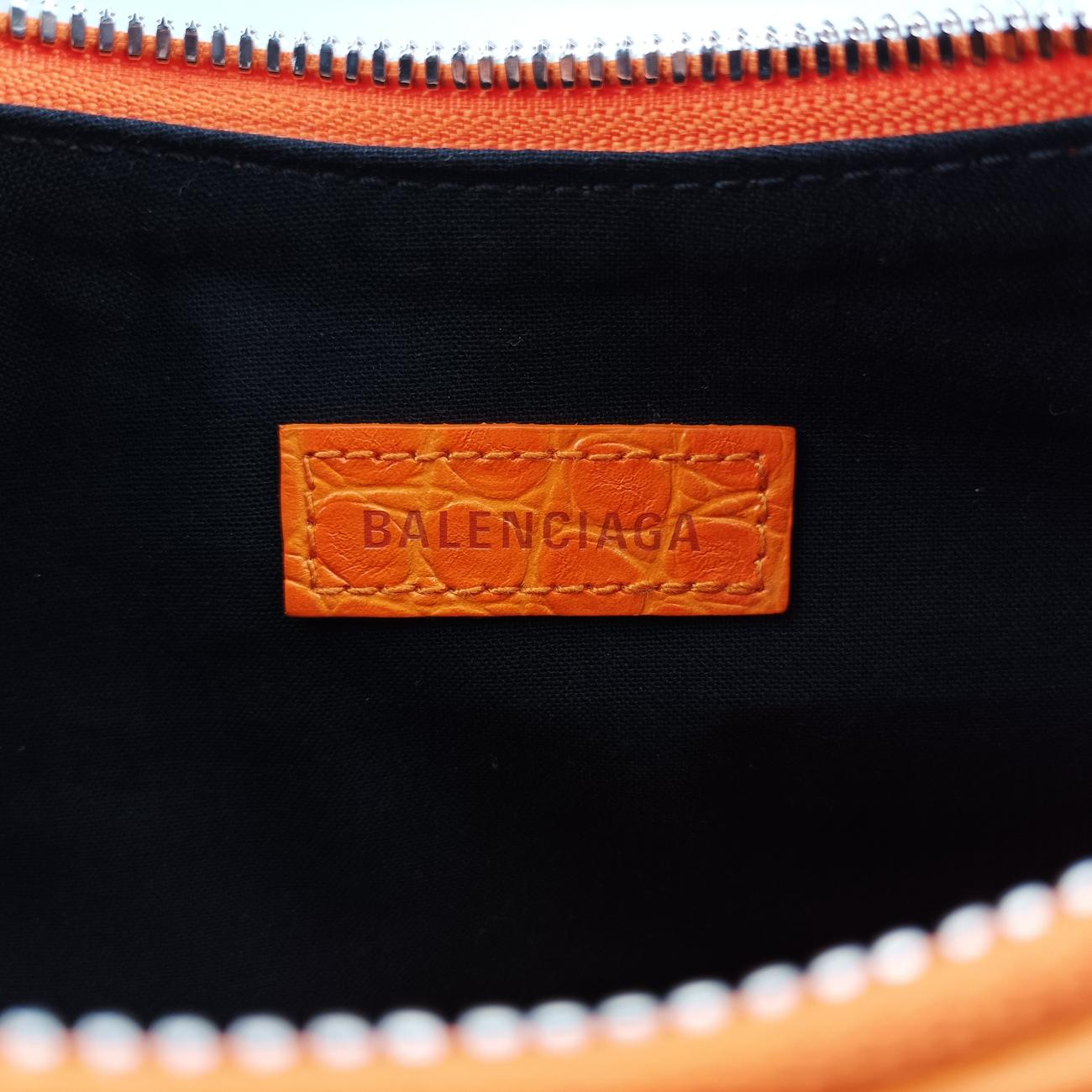 Le Cagole Orange lambskin 671309.7512.Q.528147ルカゴール オレンジ ラムスキン 671309.7512.Q.528147