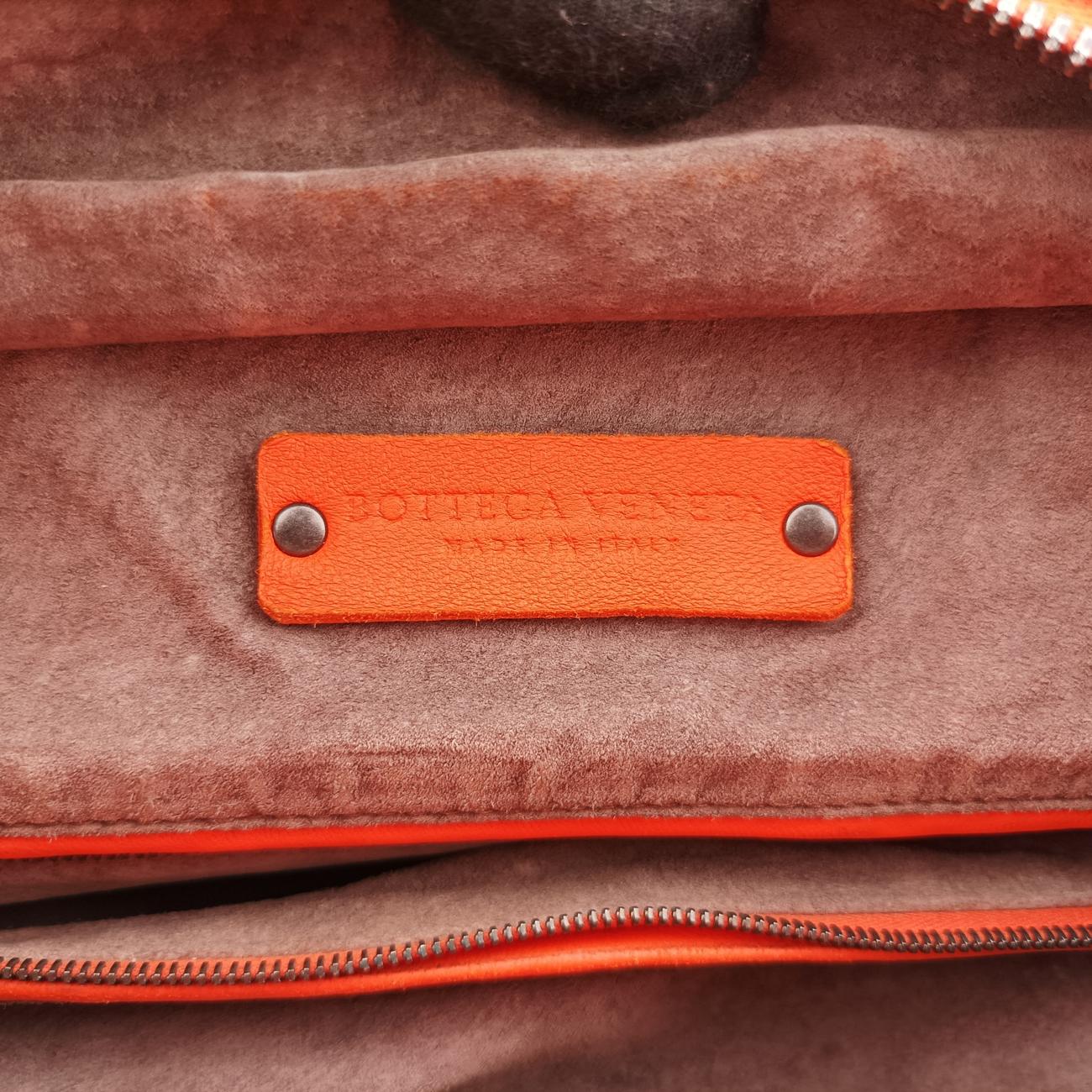 Intrecciato Orange lambskin B02853628Nイントレチャート オレンジ ラムスキン B02853628N