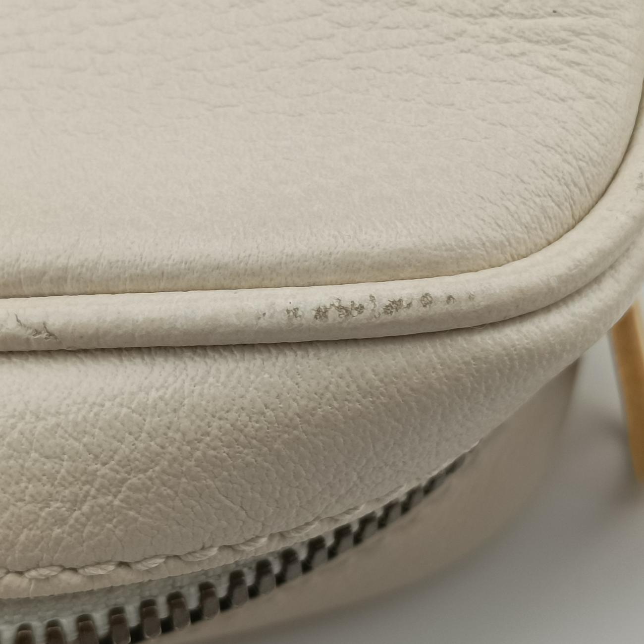 Print Messenger White Leather A028973505プリントメッセンジャー ホワイト レザー 574803 A028973505